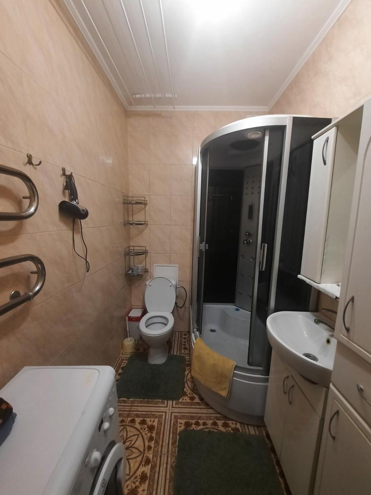 Затишна, Домашня 43М В Тихому Зеленому Місці Поруч Центральний Парк Університет Irpin Bagian luar foto